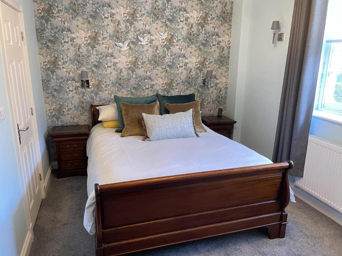 Stunning 2-Bed-2Bath Apt In Whitby With Parking Apartment Ngoại thất bức ảnh